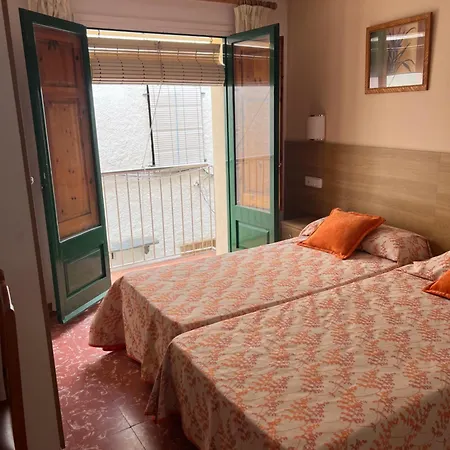 Hotel Sol I Sombra *